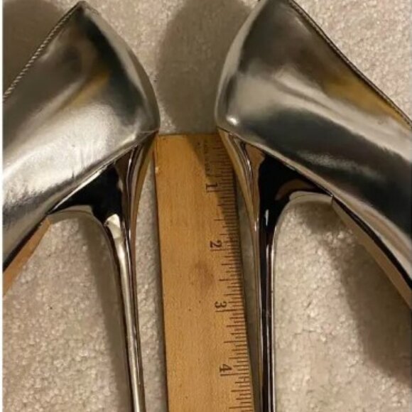 Jimmy Choo Patent leather silver heels - Picture 4 of 15